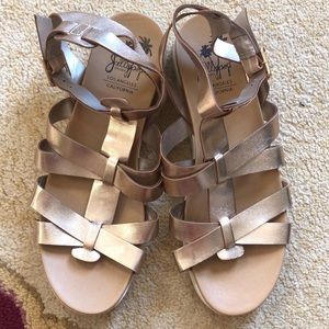 Jellypop Rose Gold Sandals Size 9.5 M